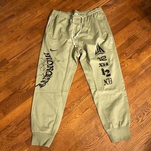 Nike DRI-FIT Standard Issue Ja Morant Jogger Sweatpants